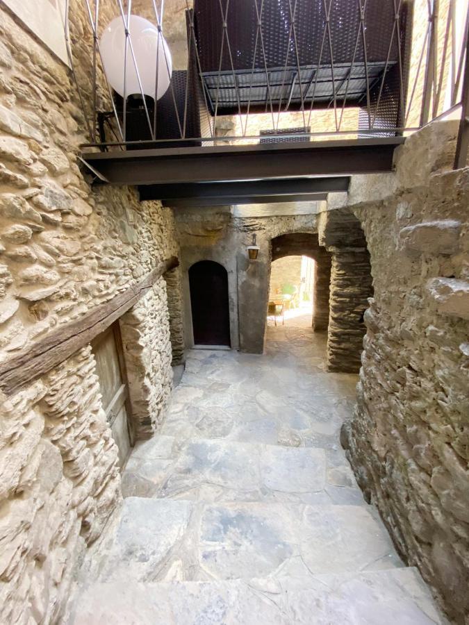 Independent Stone House With Lake View Musso Dış mekan fotoğraf